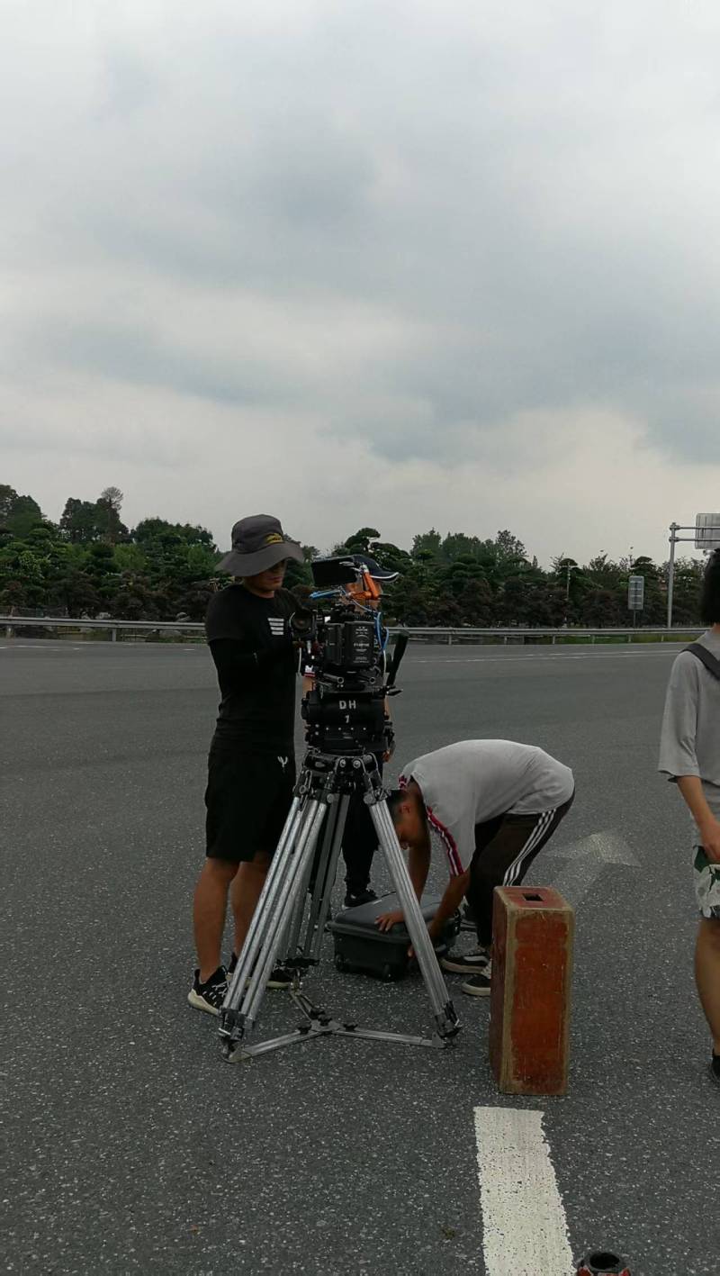 南岸区TVC拍摄公司：唤醒集体记忆，构建跨代际沟通桥梁